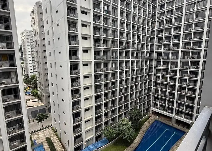 Homey Escape Near Moa Apartment Manila